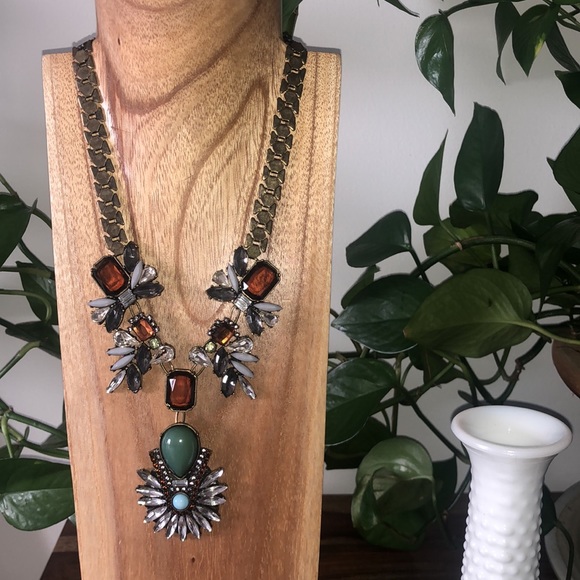 New York & Company Jewelry - 🤩New York and Co Statement necklace